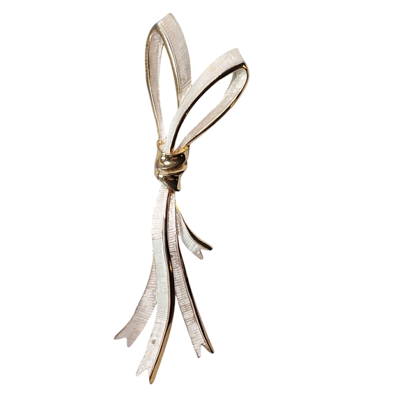 Vintage Bow Brooch - Picture 2 of 8